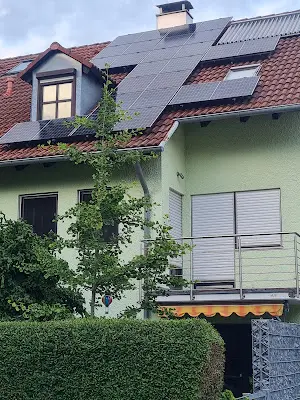 Foto von PV Construct