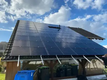 Foto von TB Solar